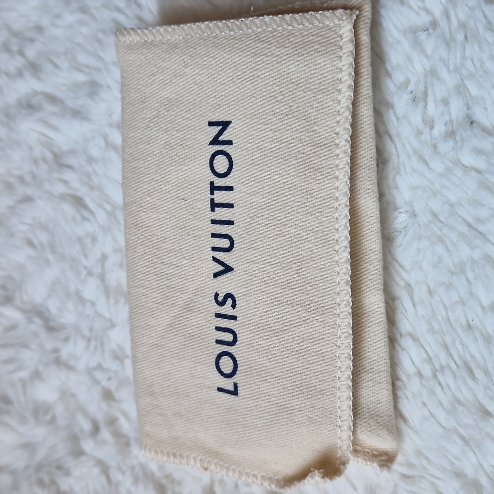 Louis Vuitton Forest Green Key Holder With Dust Bag Women's Wallet - Picture 10 of 12